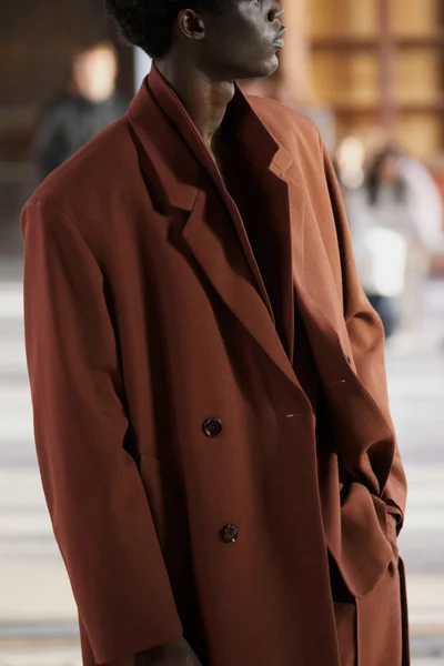 Look 42
